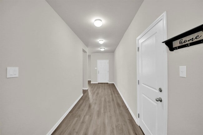 Photo - 1829 Chickasaw Run