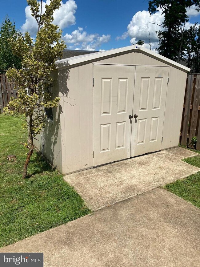 Photo - 6604 Brave Ct