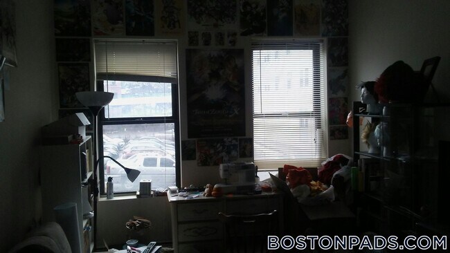 Photo - 833 Beacon St Unidad 104