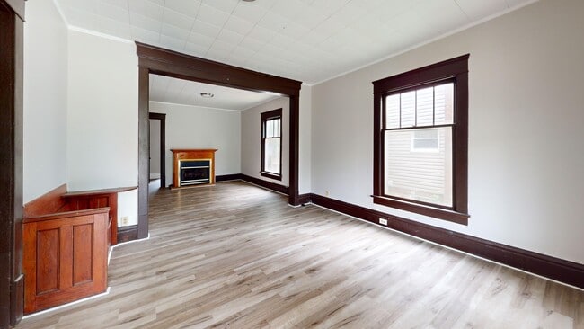 Photo - 801 W Exchange St Apartment Unit 801 W Exchange St DOWN