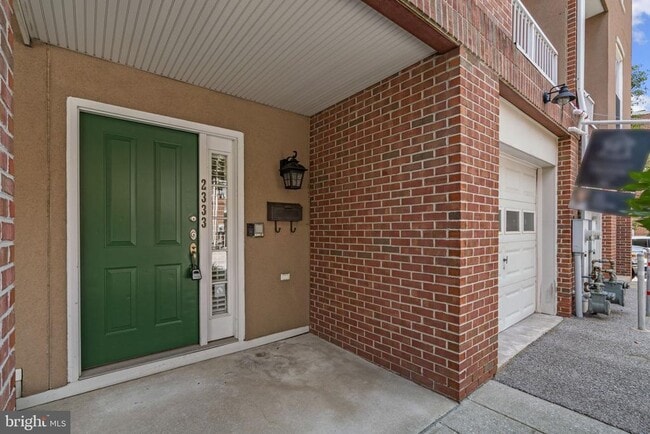 Building Photo - 2333 Cambridge Walk Rental