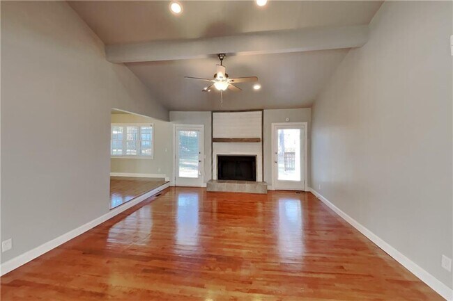 Photo - 2453 Lorrie Dr