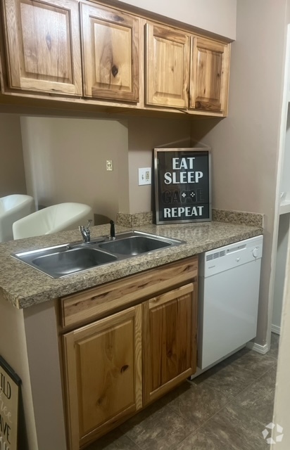 Kitchen - Avalon of Lawton Rental