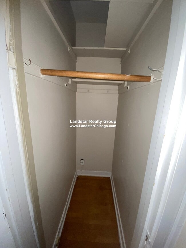 Photo - 1922 W Morse Ave Unit 2S