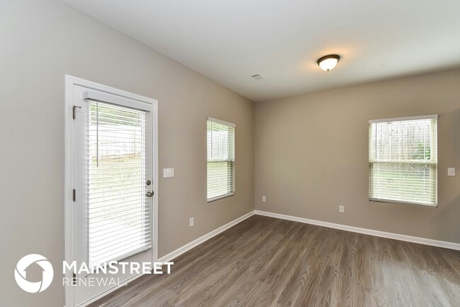 Photo - 7376 St Peter Way