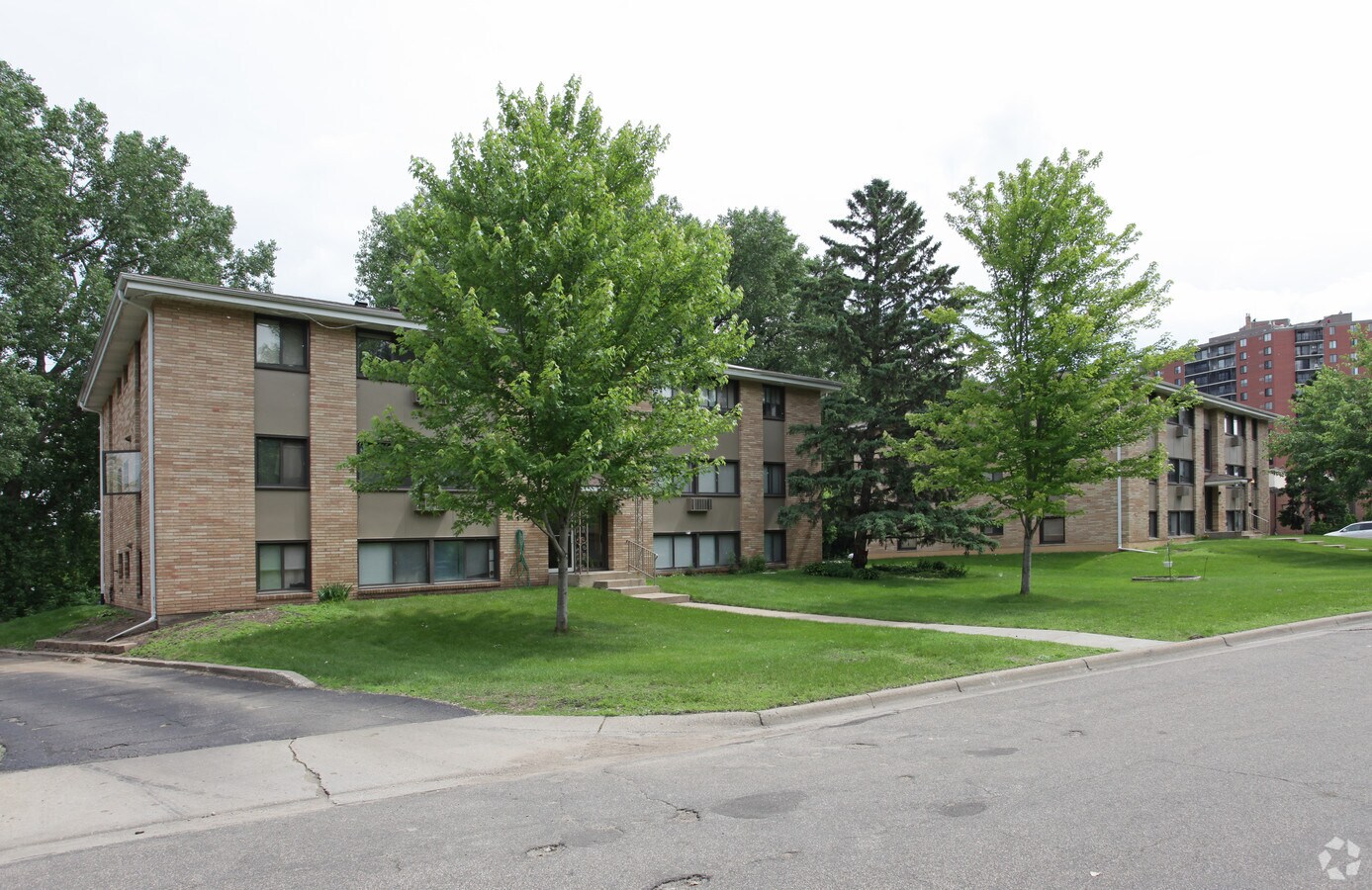 Photo - Grass Lake Manor Apartments