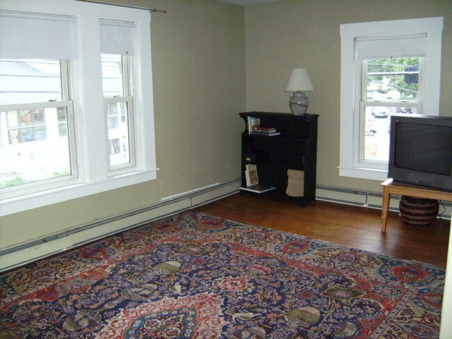 Photo - 39 Exeter Rd