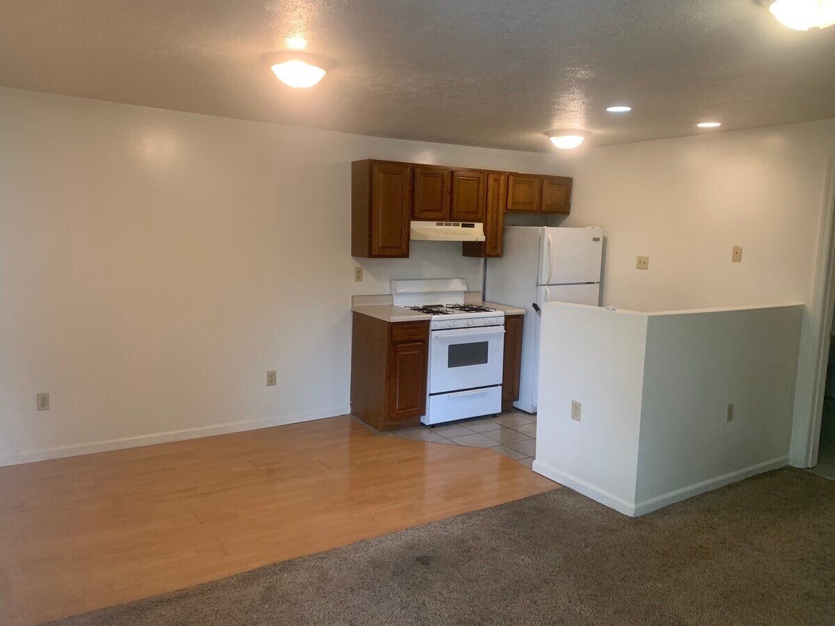 Photo - 269 N Gallatin Ave Unit 4