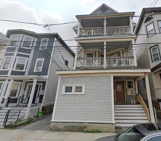 Photo - 99 Calumet St Apartments Unit 1