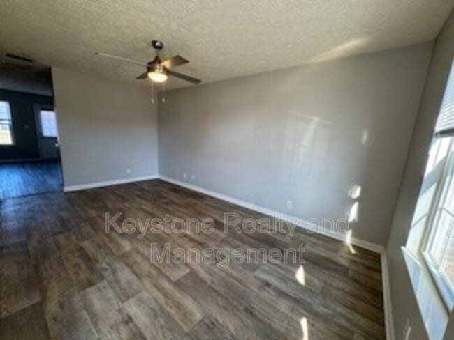 Photo - 3318 Royster Ln