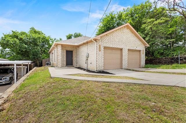 Photo - 2020 E Myrtle St Townhome