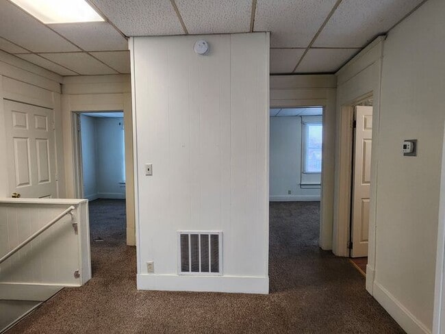 Photo - 2 Bedroom Upper Apartment