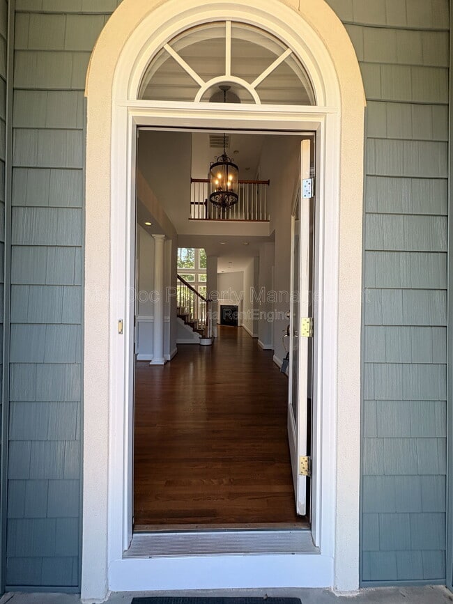Photo - 10802 Cedar Creek Dr