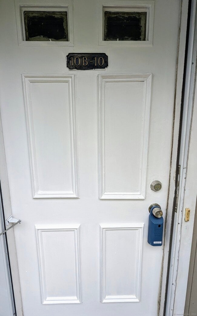 Photo - 10 Scuppo Rd Unit B10