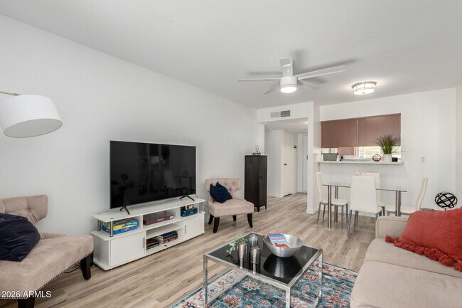 4610 N 68th St Unidad 407