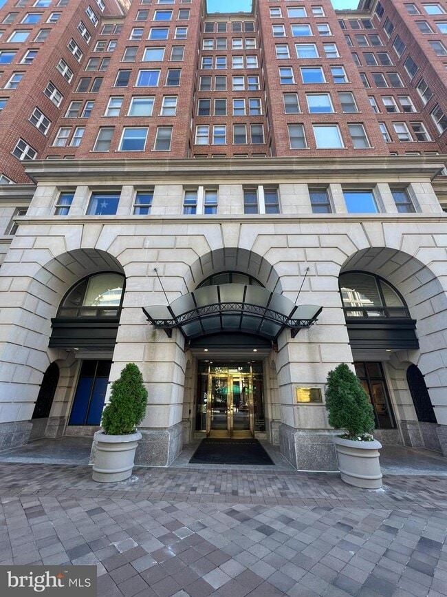 Building Photo - 601 Pennsylvania Ave NW