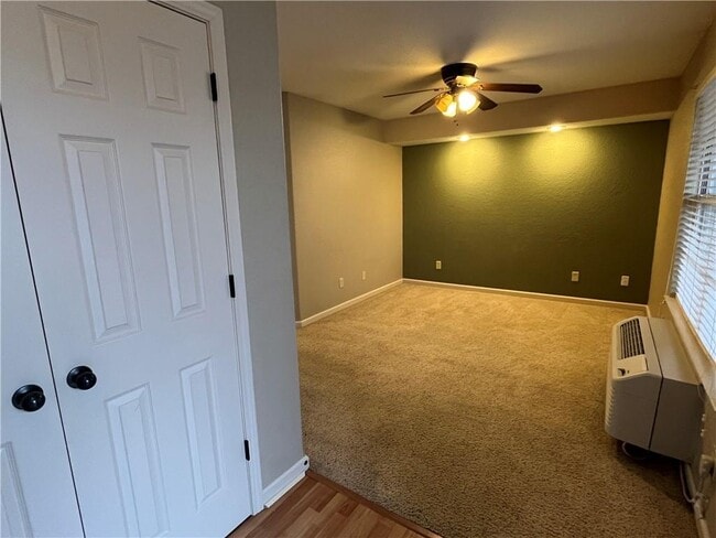 Photo - 806 W Tahlequah St Unit C