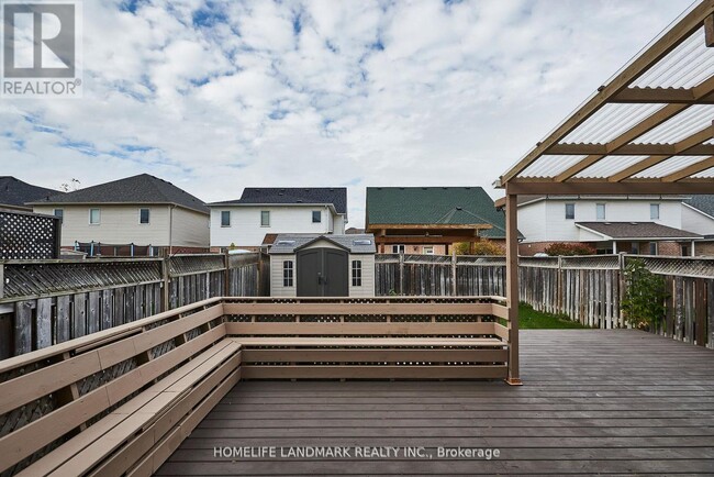 Photo - 165 Madden Pl