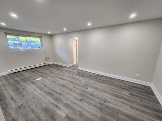 Photo - 2 Normandy Dr