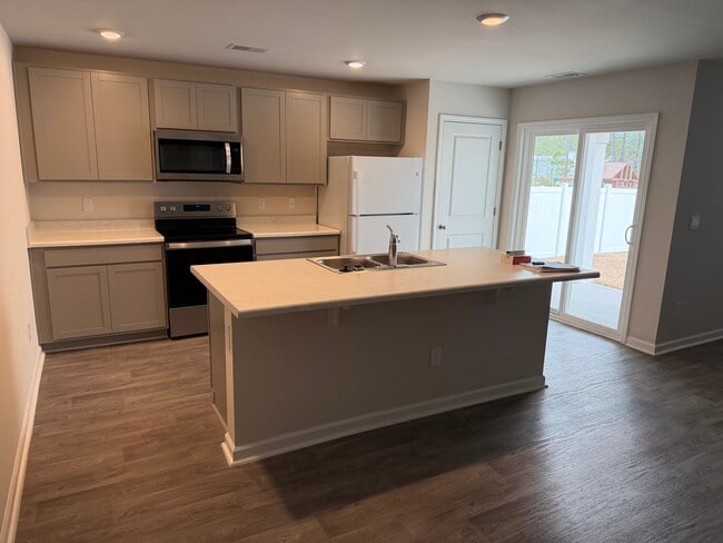 Photo - 4735 Cockatoo Dr