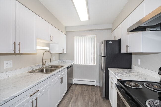 Building Photo - The Meridian at Lakewood