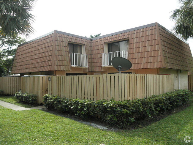 Building Photo - Waterside Luxury Townhomes