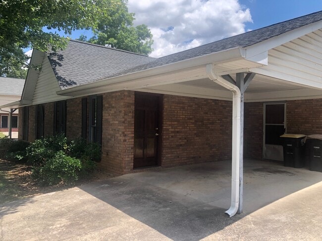 Building Photo - 111 Williamson St Unit B