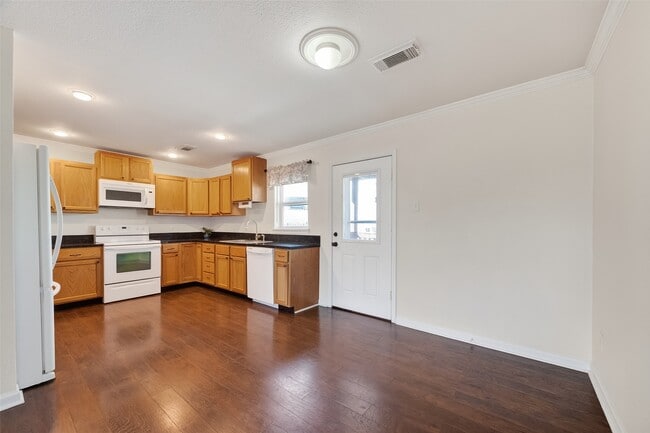 Photo - 11 Highland Dr