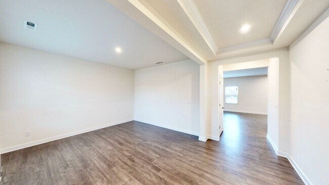 Photo - 4500 Collingham Dr