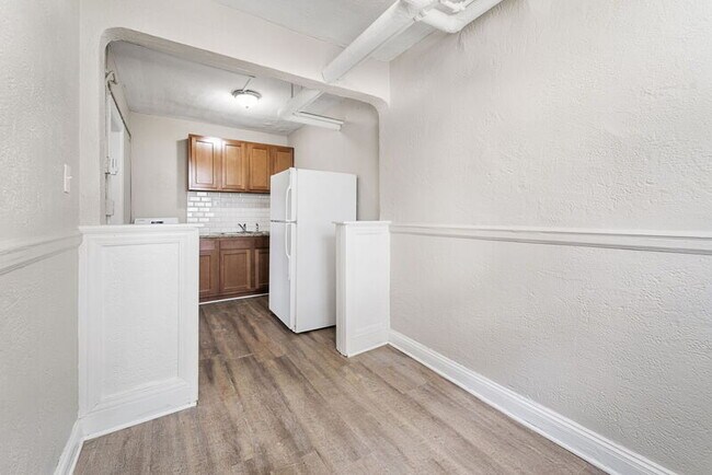 Photo - 7100 Freda St