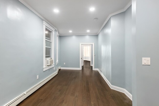 Photo - 380 Baldwin Ave Unit 2R
