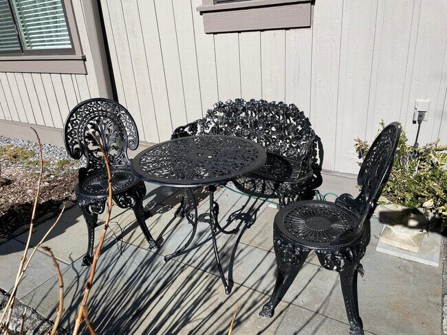 Photo - 770 Heritage Village Unit B