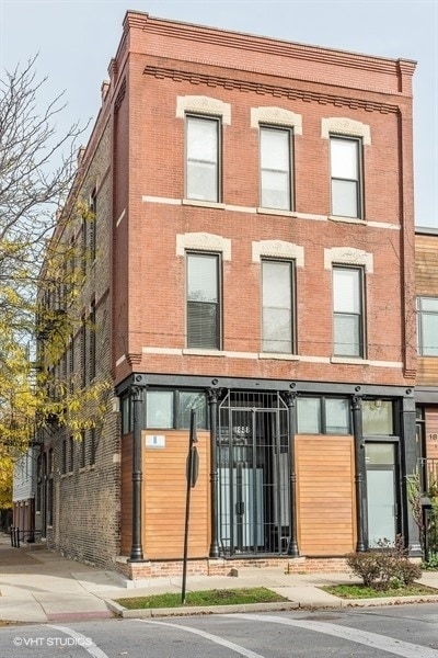 Building Photo - 1858 W Huron St Unit 2F