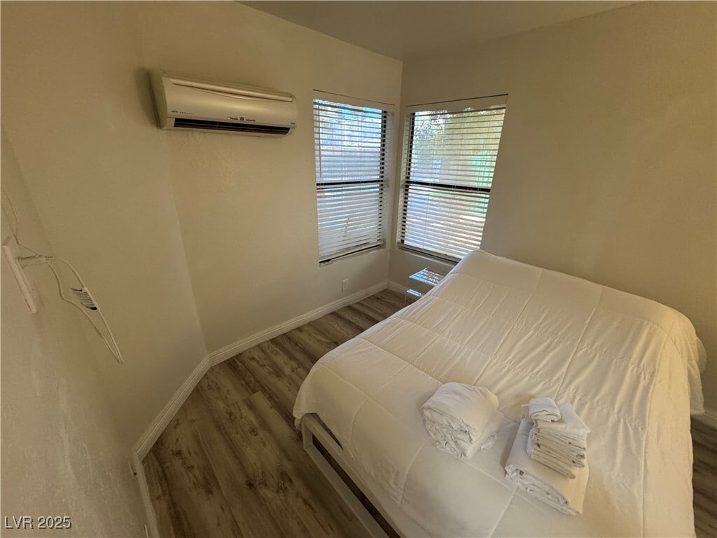 Photo - 520 Elm Dr Unit 103