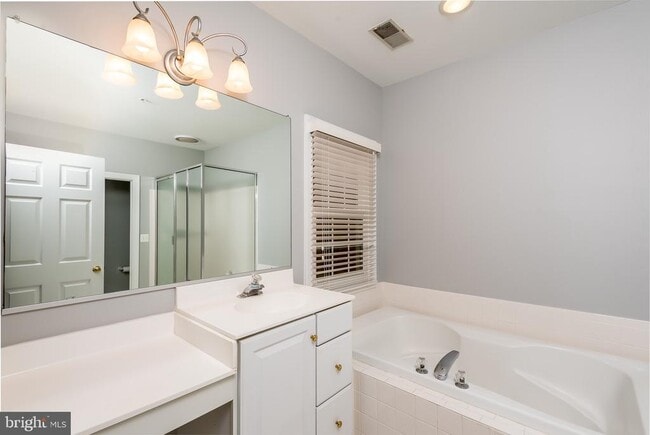 Building Photo - 4912 Waple Ln