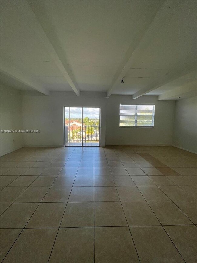 Building Photo - 8950 NE 8th Ave Unit 504-504 Rental