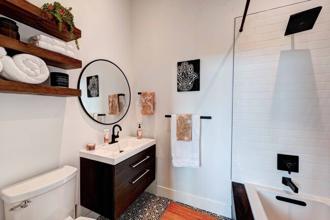 Photo - 2820 Panorama Dr