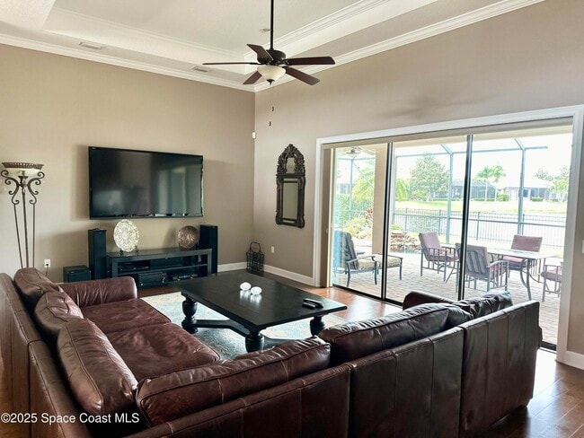 Photo - 3168 Drummond Way