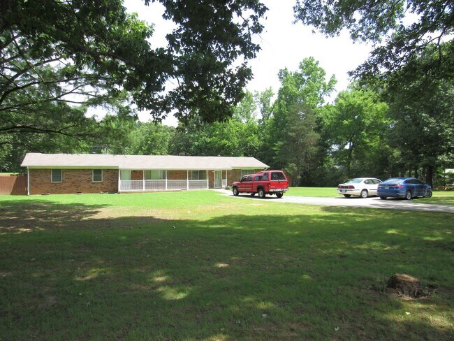 2912 Hwy 319 W