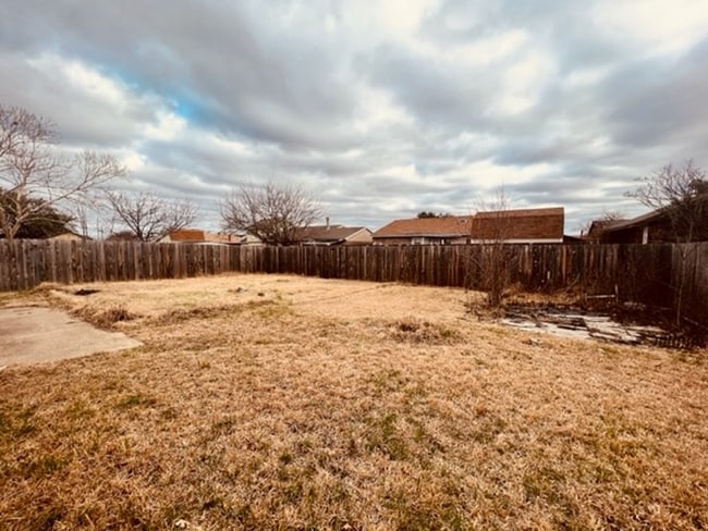 Building Photo - LISD SCHOOLS! Rental