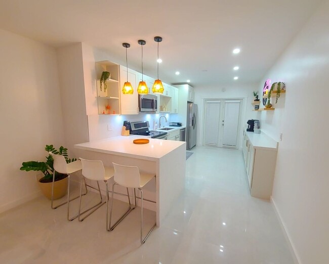 Photo - 20520 NE 15th Ave Unit 20520 NE 15 AVE