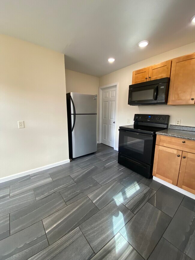 Photo - 302 Perry St Unit 302 Perry St