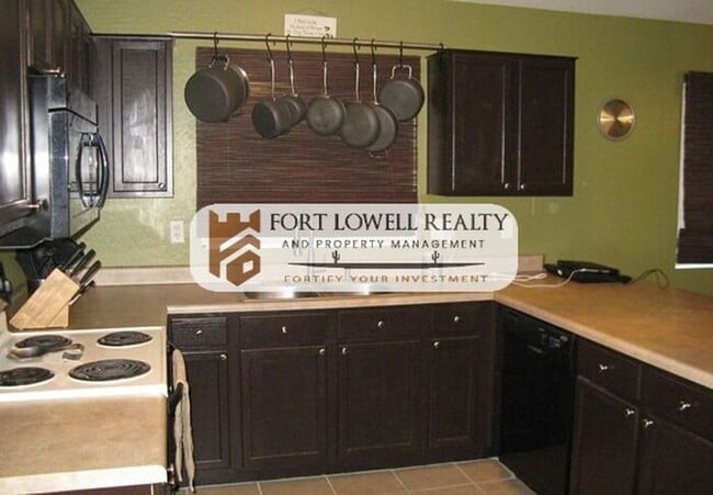 Photo - 23952 W Desert Bloom St