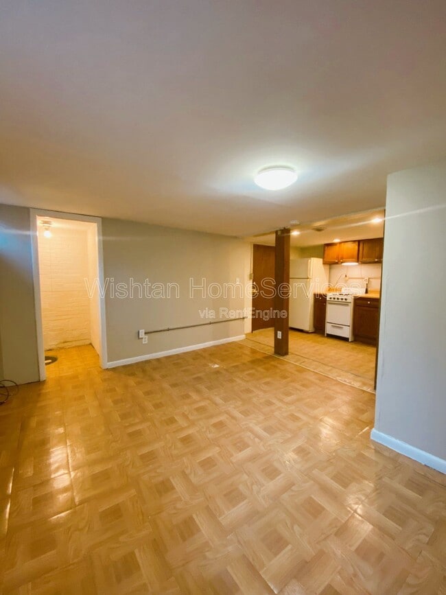 Photo - 236 W Washington St Unit 7