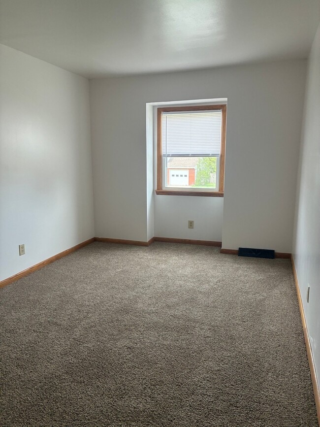 Photo - 745 E Grandview Blvd