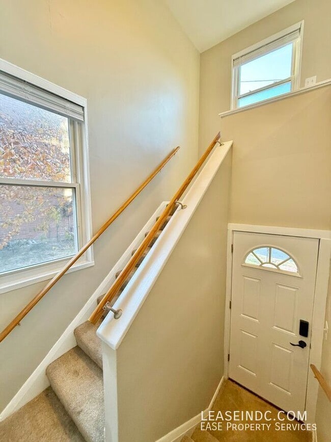 Photo - 4407 2nd St NE Unit #2