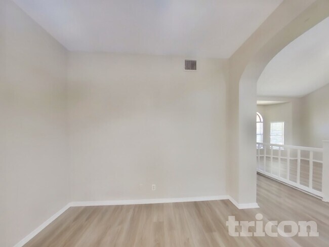 Photo - 8028 Copper Trail Dr