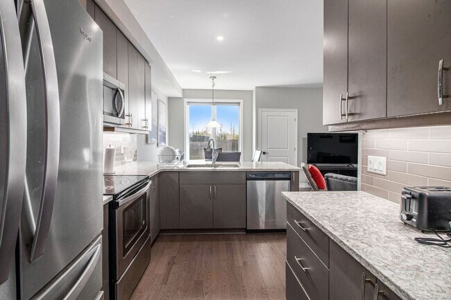 Photo - 132 Eric Maloney Way Unit ID1340607P