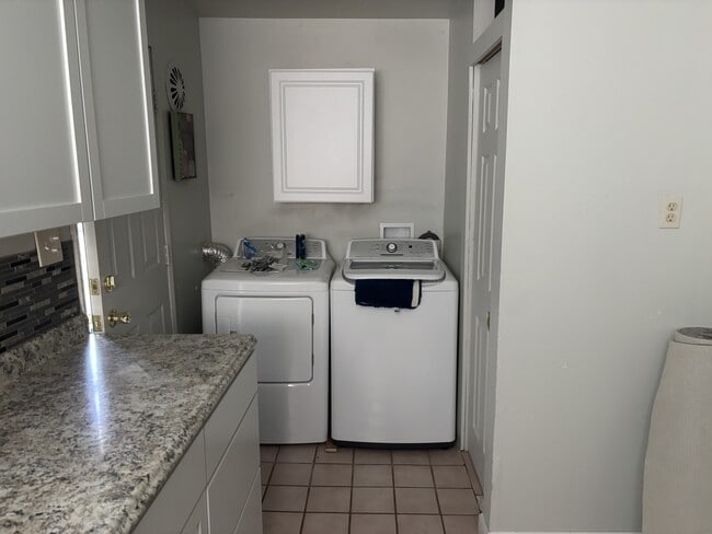 Photo - 282 N Beverly Ave