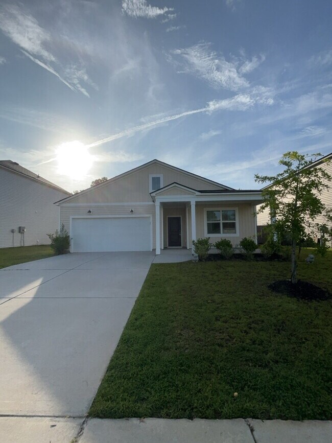 Photo - 293 W Bradford Pointe Dr